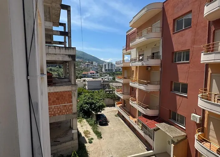 Quiet Behind Lungomare Apartamento